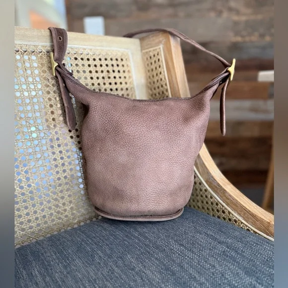 Vintage Coach Nubuc Helen’s Legacy Duffle 4952 in Chocolate 🐻🍫 - Picture 4 of 12